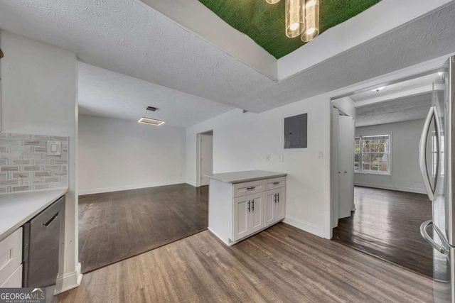 635 Anderson Walk, Marietta, GA 30062