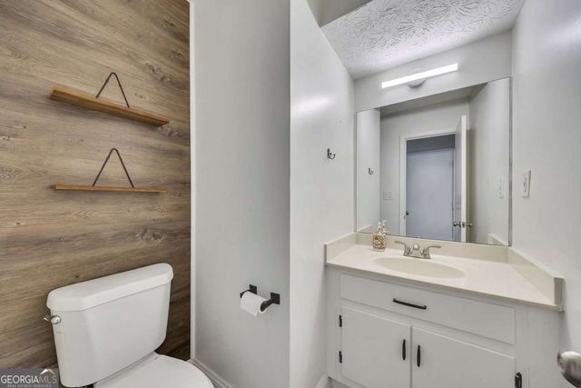 635 Anderson Walk, Marietta, GA 30062