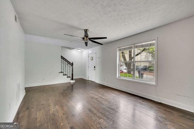 635 Anderson Walk, Marietta, GA 30062