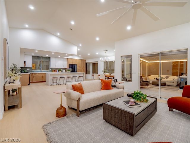 2629 Tumble Brook Drive, Las Vegas, NV 89134