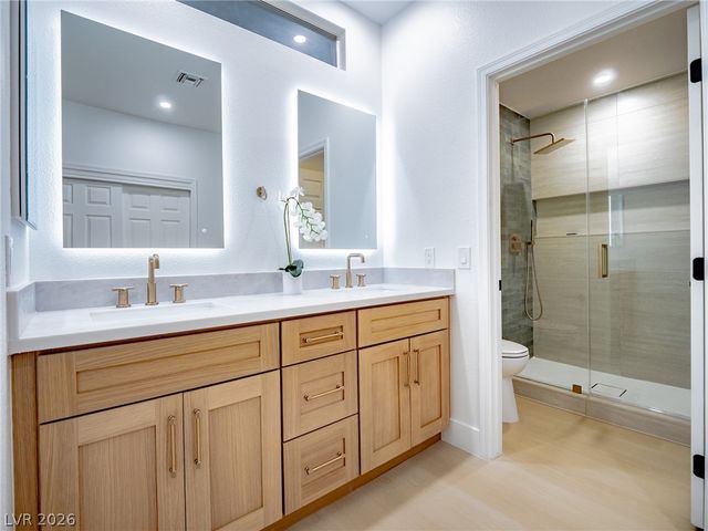 2629 Tumble Brook Drive, Las Vegas, NV 89134