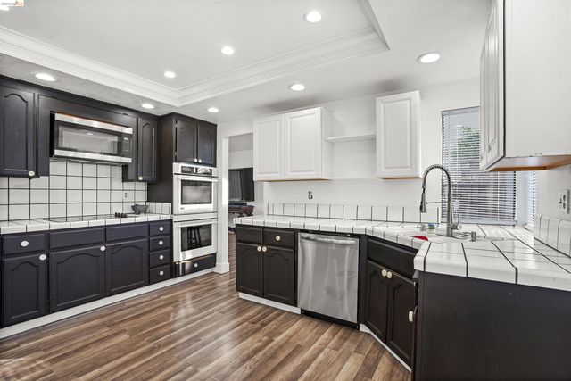 4404 Deerfield Dr, Antioch, CA 94531