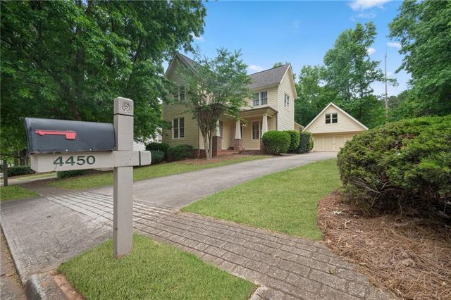4450 Whistle Stop Lane, Douglasville, GA 30135