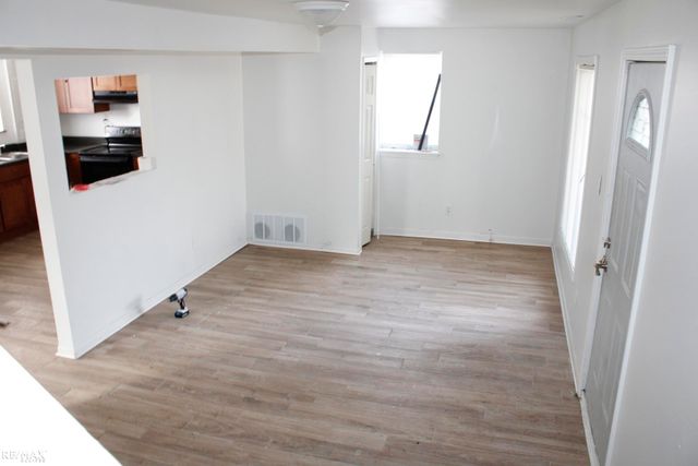 30905 Normal Street, Roseville, MI 48066