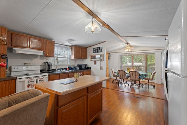 25510 S 605 Road, Grove, OK 74344