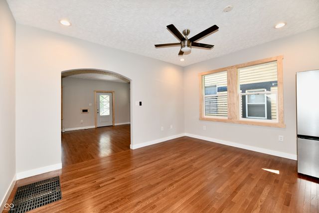 4316 Carrollton Avenue, Indianapolis, IN 46205