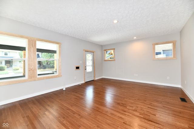 4316 Carrollton Avenue, Indianapolis, IN 46205