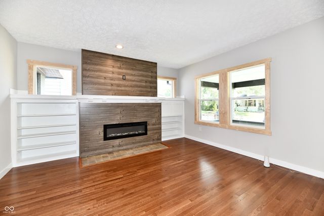4316 Carrollton Avenue, Indianapolis, IN 46205