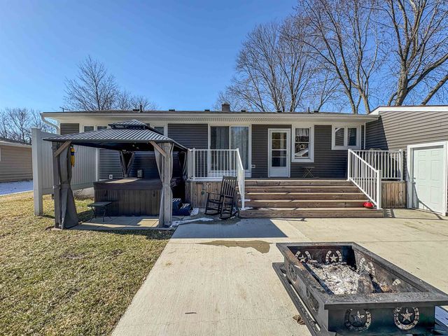 6058 Mckinley Road, Flushing Twp, MI 48433