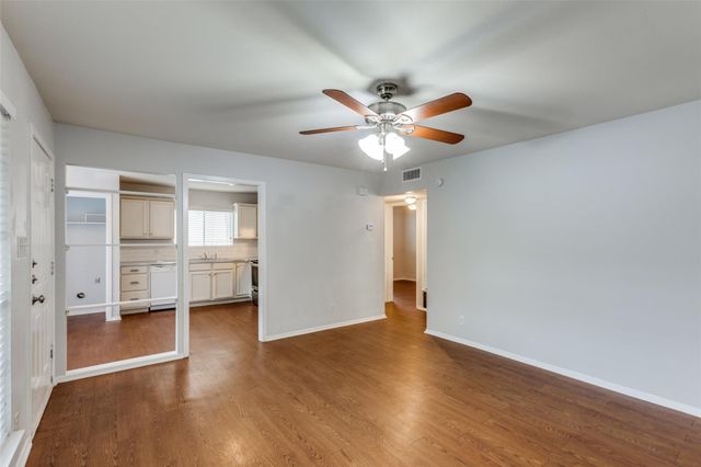 1212 Hollow Creek DR B, Austin, TX 78704