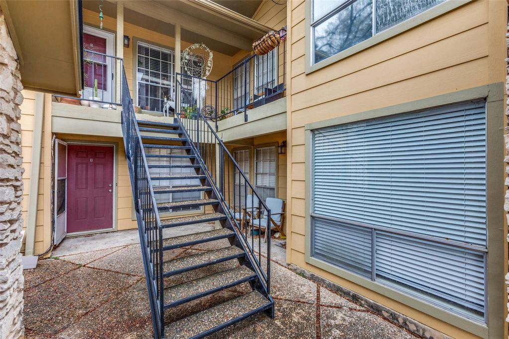 1212 Hollow Creek DR B, Austin, TX 78704