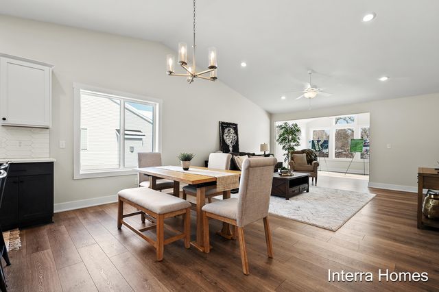 321 Hickory Valley Drive, Kalamazoo, MI 49009