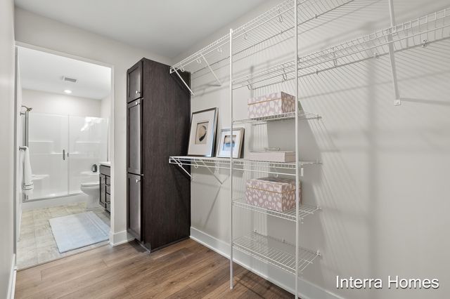 321 Hickory Valley Drive, Kalamazoo, MI 49009