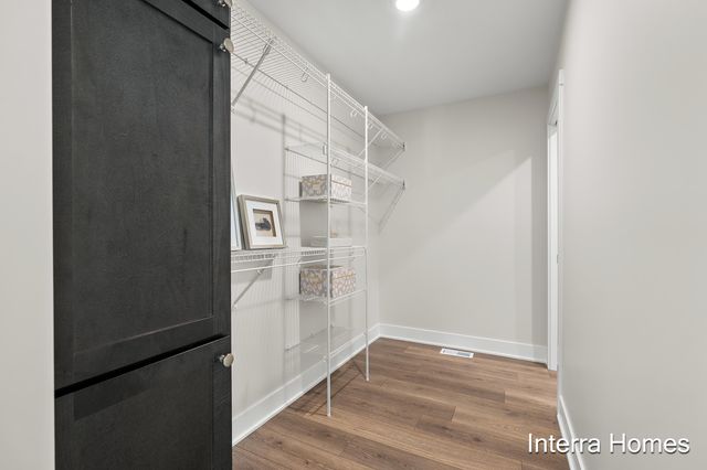 321 Hickory Valley Drive, Kalamazoo, MI 49009