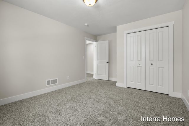 321 Hickory Valley Drive, Kalamazoo, MI 49009