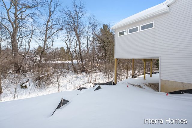 321 Hickory Valley Drive, Kalamazoo, MI 49009