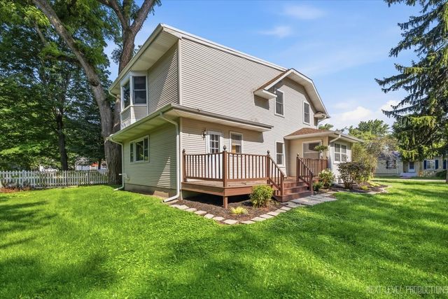 32W183 Glos Street, Wayne, IL 60184