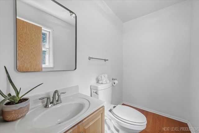 32W183 Glos Street, Wayne, IL 60184