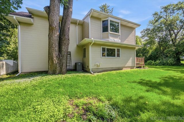 32W183 Glos Street, Wayne, IL 60184