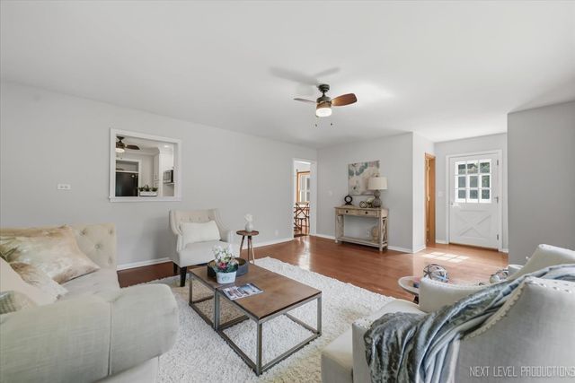 32W183 Glos Street, Wayne, IL 60184