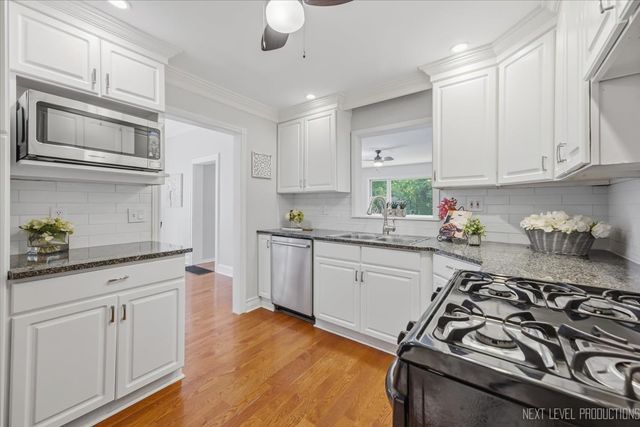 32W183 Glos Street, Wayne, IL 60184