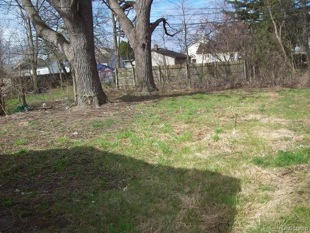 8291 Mettetal Street, Detroit, MI 48228