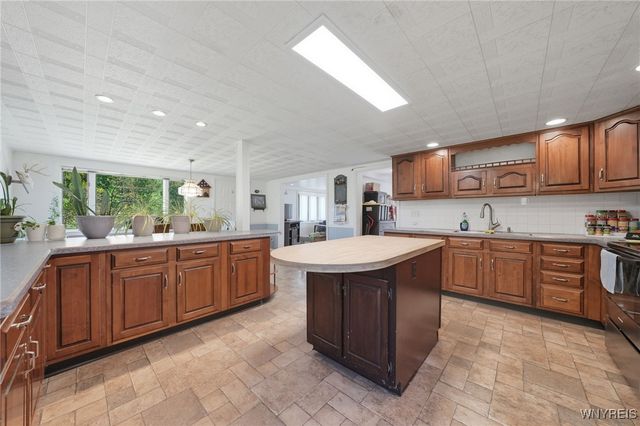 3732 Ewings Road, Newfane, NY 14094