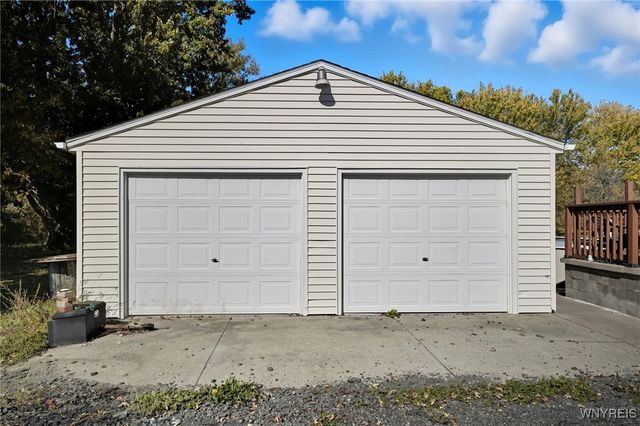 3732 Ewings Road, Newfane, NY 14094