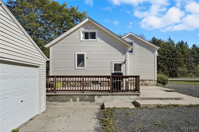 3732 Ewings Road, Newfane, NY 14094