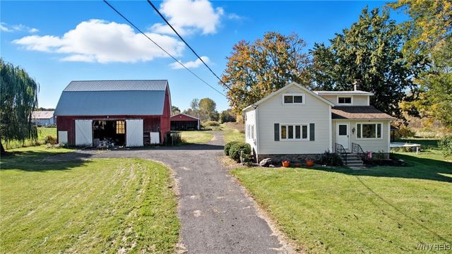 3732 Ewings Road, Newfane, NY 14094