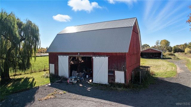 3732 Ewings Road, Newfane, NY 14094