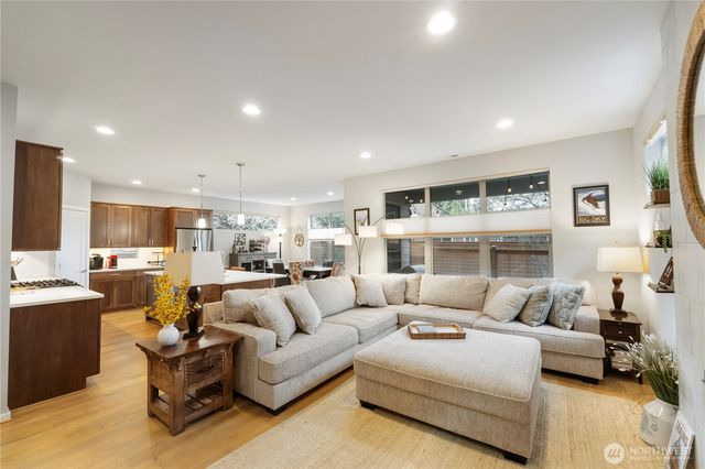 29 151st Street SW, Lynnwood, WA 98087