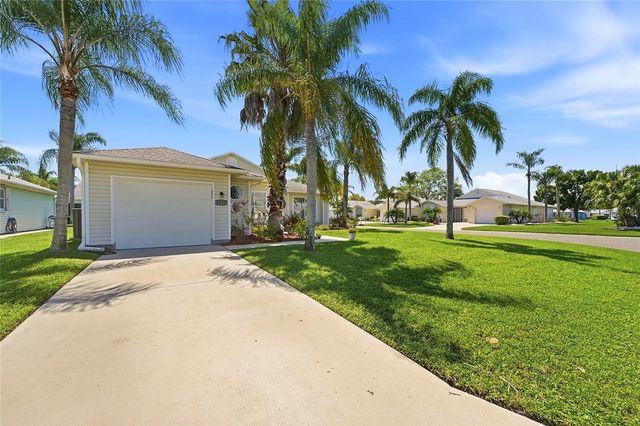 5930 FOXTAIL WAY, Fort Pierce, FL 34982