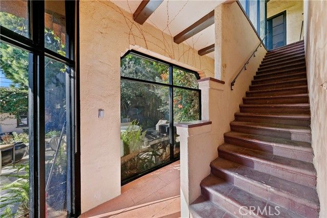 819 S Curson Avenue, Los Angeles, CA 90036