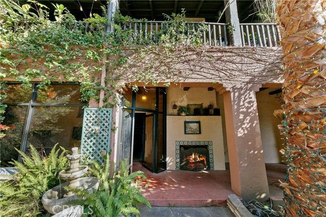 819 S Curson Avenue, Los Angeles, CA 90036