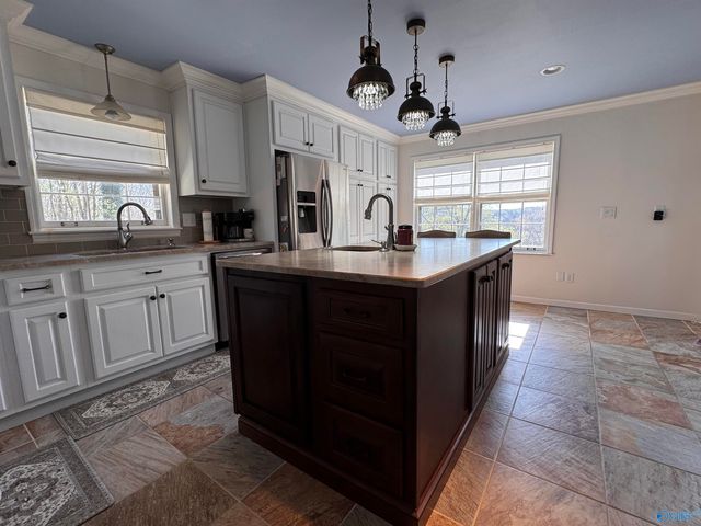 1216 Deborah Drive SE, Huntsville, AL 35801