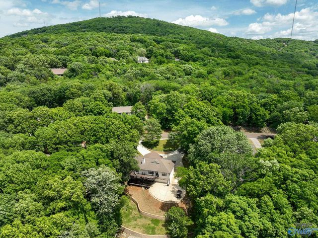1216 Deborah Drive SE, Huntsville, AL 35801