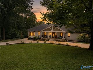1216 Deborah Drive SE, Huntsville, AL 35801