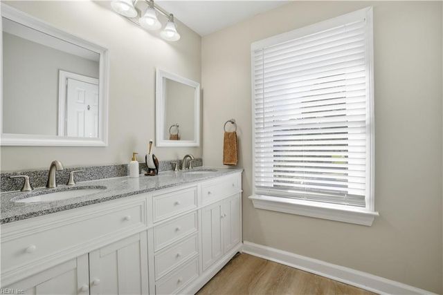 520 Foxgate QTR, Chesapeake, VA 23322