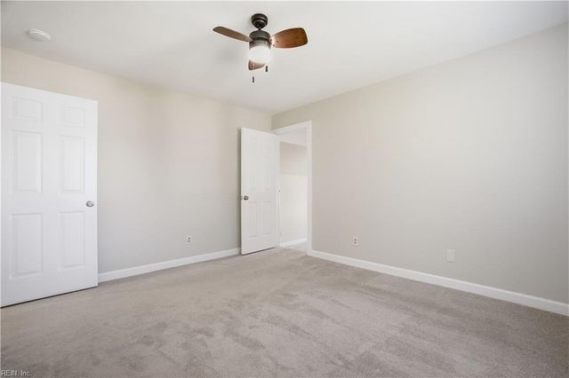 520 Foxgate QTR, Chesapeake, VA 23322