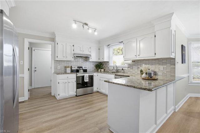 520 Foxgate QTR, Chesapeake, VA 23322
