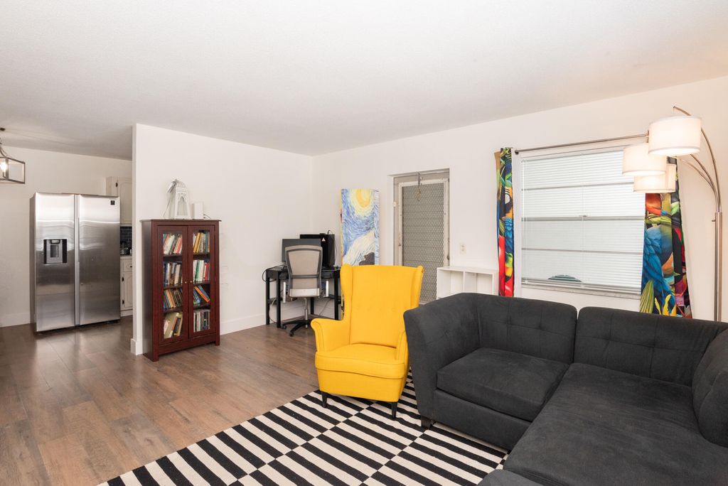 401 N J Street 9, Lake Worth Beach, FL 33460