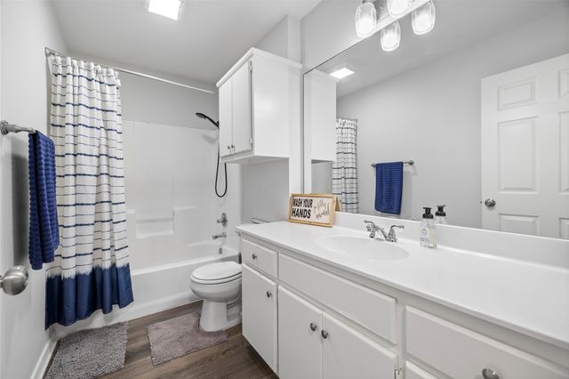 103 Lyle Street, Gladewater, TX 75647