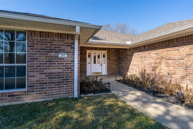 103 Lyle Street, Gladewater, TX 75647