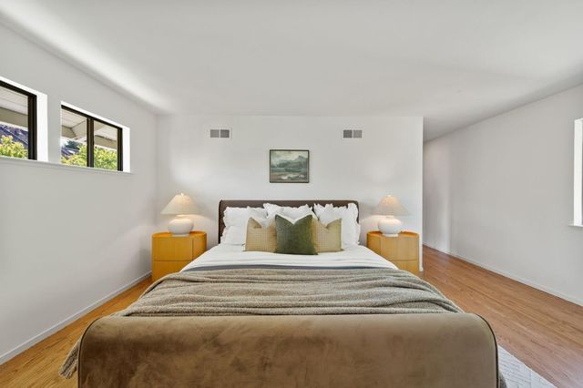 1955 Parkside Avenue, Hillsborough, CA 94010