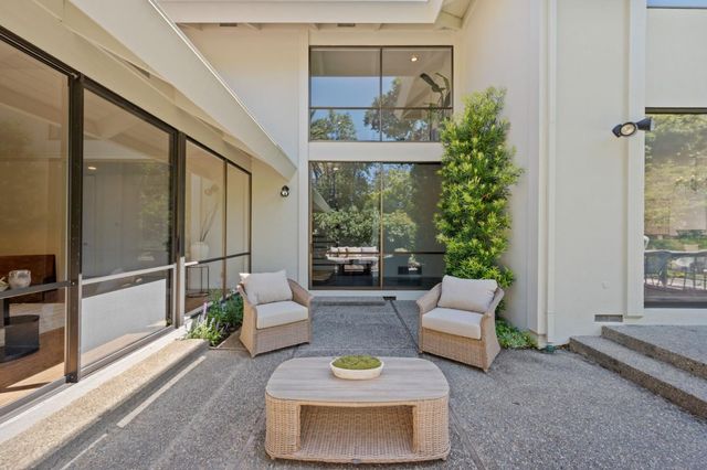 1955 Parkside Avenue, Hillsborough, CA 94010