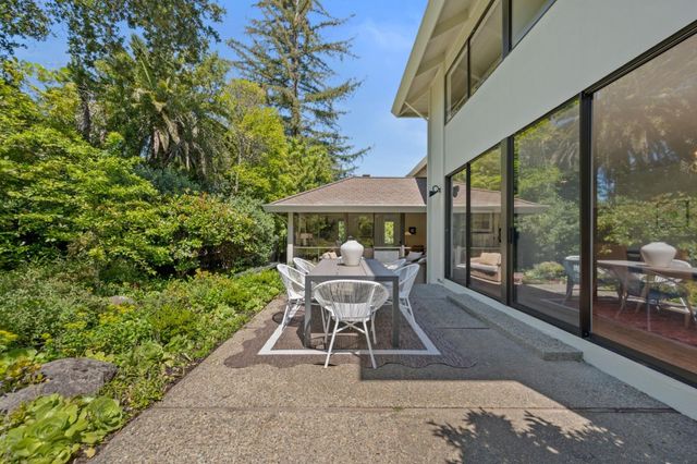 1955 Parkside Avenue, Hillsborough, CA 94010