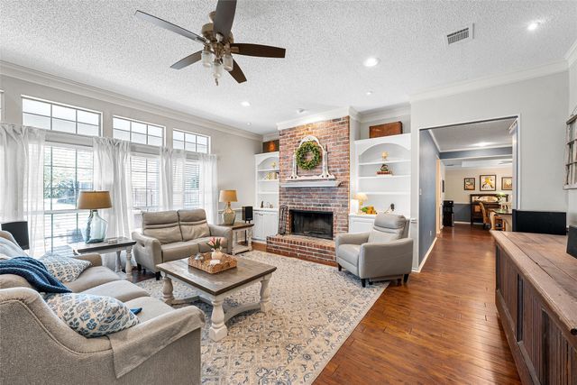 418 Riverview Drive, Woodway, TX 76712