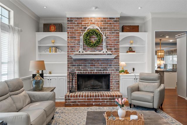 418 Riverview Drive, Woodway, TX 76712