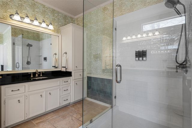 418 Riverview Drive, Woodway, TX 76712